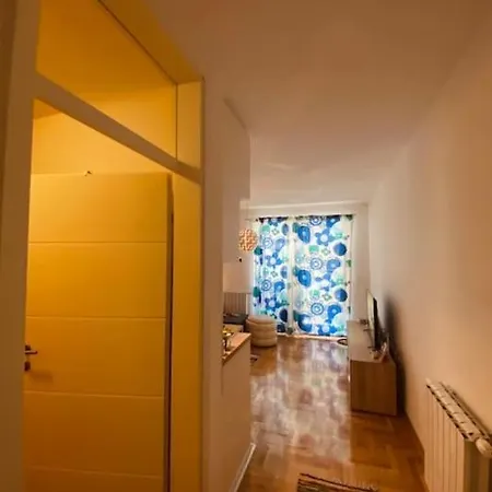 Apartment Delight: Cozy *